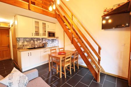 Vacances en montagne Studio mezzanine 4 personnes - Résidence Songy - Les Gets - Séjour