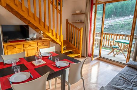 Vacanze in montagna Appartamento su due piani 3 stanze per 6 persone (2205) - Résidence Terrasses du Soleil d'Or - Les Orres - Soggiorno