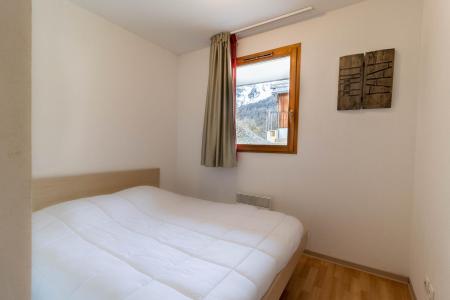 Holiday in mountain resort Studio sleeping corner 4 people (2108) - Résidence Terrasses du Soleil d'Or - Les Orres - Bedroom