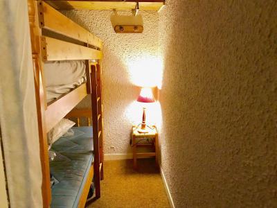 Holiday in mountain resort Studio sleeping corner 4 people (205) - Résidence Tiolache - Villard de Lans - Accommodation