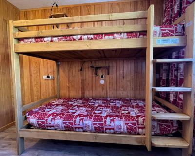 Urlaub in den Bergen 2-Zimmer-Appartment für 4 Personen (1516) - Résidence Tougnette - Les Menuires - Schlafzimmer