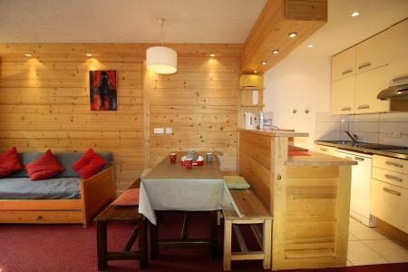 Holiday in mountain resort 2 room apartment sleeping corner 6 people (32CL) - Résidence Tour du Lac - Tignes - Living room