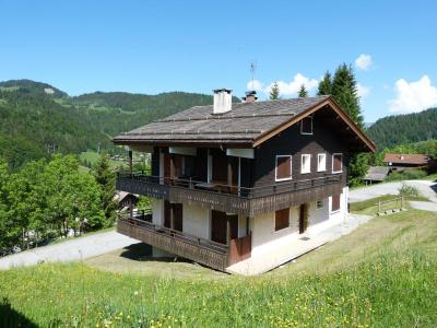 Vacances en montagne Résidence Traverse - La Clusaz - Extérieur été