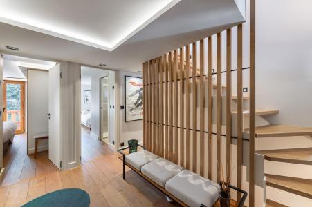 Wakacje w górach Apartament triplex 5 pokojowy 8 osób - Résidence Triolet - Courchevel - Schodami