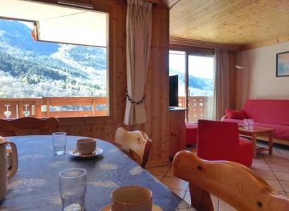 Vacances en montagne Appartement 3 pièces 6 personnes (01) - Résidence Tsanteleina - Méribel - Table