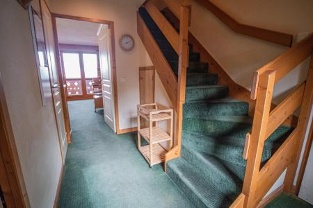 Vacances en montagne Appartement 4 pièces 8 personnes (220) - Résidence Valériane G - Valmorel - Escalier