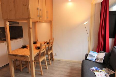 Vakantie in de bergen Appartement 2 kamers 4 personen (677) - Résidence Vanoise - Val Thorens - Woonkamer