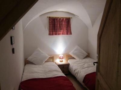 Holiday in mountain resort 3 room apartment 4 people (PETITCHA) - Résidence Villarenger - Saint Martin de Belleville - Bedroom