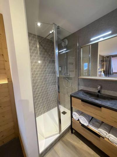 Holiday in mountain resort 6 room apartment 12-14 people (Sauna) - Résidence W 2050 - La Plagne - Shower