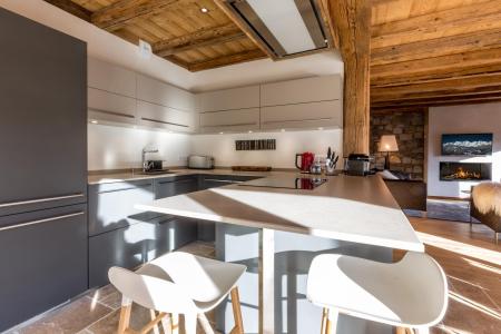 Vacances en montagne Chalet 6 pièces 10 personnes - Sagalodge - La Clusaz - Cuisine