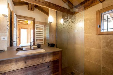 Vacaciones en montaña Chalet 6 piezas para 10 personas - Sagalodge - La Clusaz - Cuarto de ducha