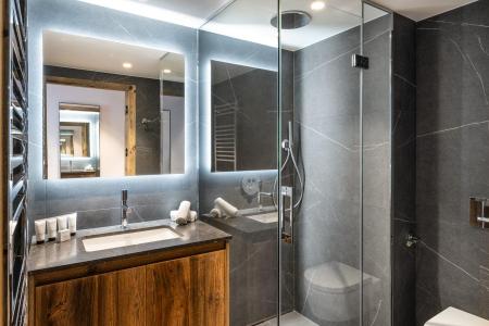 Holiday in mountain resort 5 room triplex apartment 8 people (S6) - Silverstone - Val d'Isère - Shower room