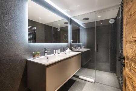 Holiday in mountain resort 6 room apartment cabin 10-12 people (S2) - Silverstone - Val d'Isère - Shower room