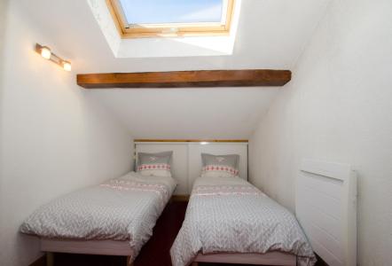 Holiday in mountain resort 3 room duplex apartment 6 people (antares) - Villa 1930 - Chamonix - Bedroom