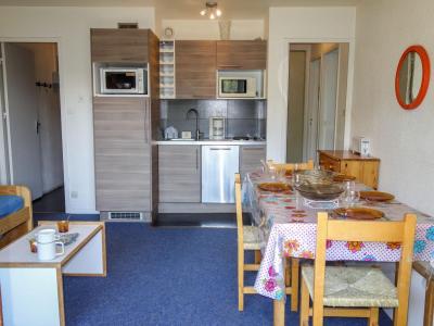 Holiday in mountain resort 3 room apartment 6 people (56) - Vostok Zodiaque - Le Corbier - Accommodation
