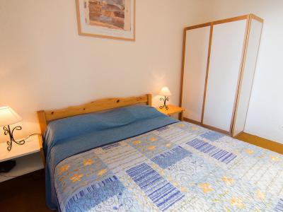 Holiday in mountain resort 3 room apartment 6 people (75) - Vostok Zodiaque - Le Corbier - Bedroom