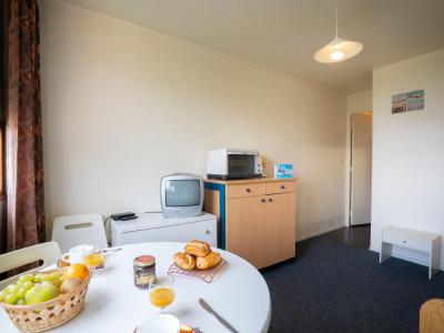 Vakantie in de bergen Appartement 1 kamers 2 personen (34) - Vostok Zodiaque - Le Corbier - Woonkamer