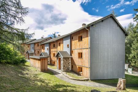 Skiverleih VVF Les Ecrins Champsaur - Saint-Léger-les-Mélèzes - Draußen im Sommer